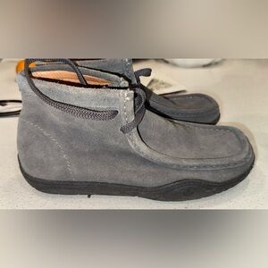 Roots Women's 8 Suede Windsor Chukka Boots (Grey)